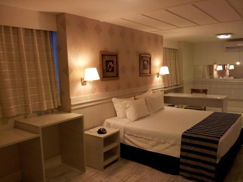 Palace Hotel Кампус-дус-Гойтаказис Экстерьер фото
