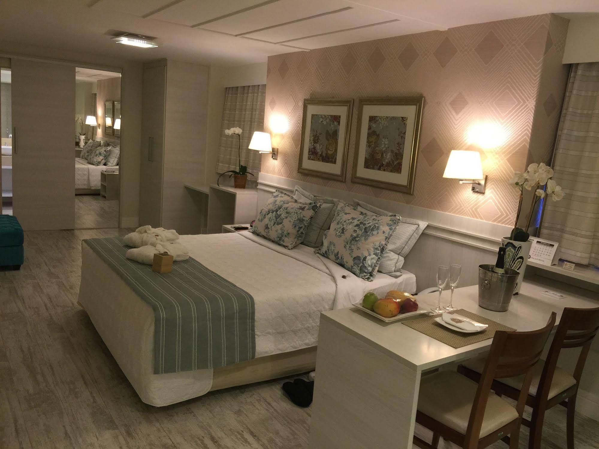 Palace Hotel Кампус-дус-Гойтаказис Экстерьер фото